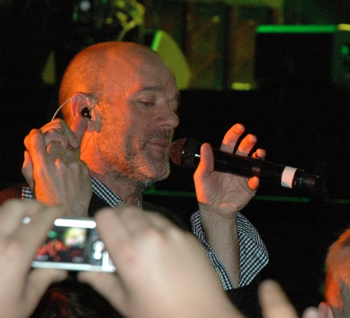 Michael Stipe came really close to us we managed to get some really good close-up pics. Manchester (2008)