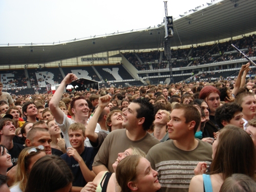 The die-hard Chili Peppers fans wait for hours for the gig to begin at the front near the stage, Derby (2006)