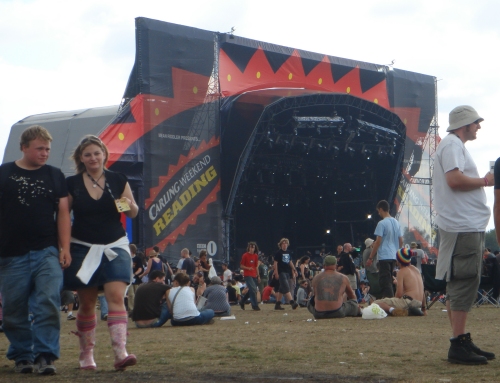 The main stage before the bands are yet to arrive, Reading (2006)
