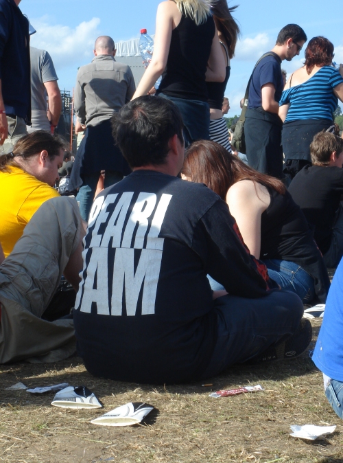 A lesser-spotted Pearl Jam fan! Reading (2006)