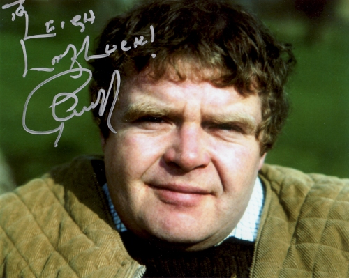 Geoffrey Hughes' autograph