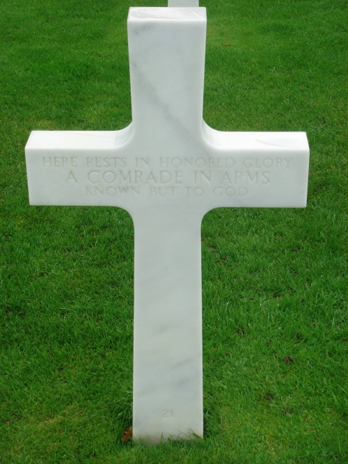 Here rests in honored glory a comrade in arms known but to God, France (2006)