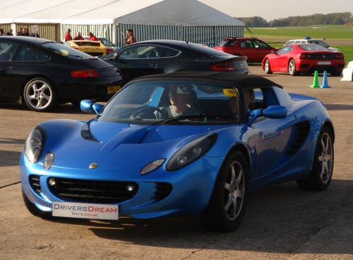 A Lotus Elise, made in Norfolk, like so many good things… Bootiful… Bruntingthorpe proving ground (2006)