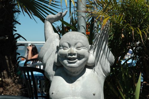 A happy little Buddha watched us as we had drinks in a bar on the bay front. San Francisco (2007)