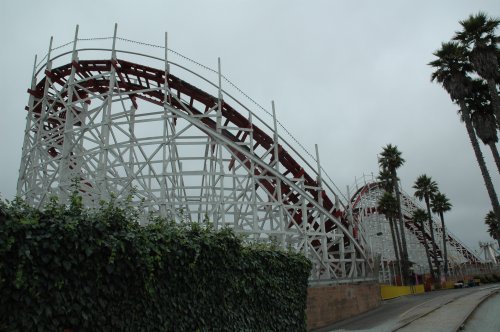 A good old fashioned rollercoaster, one of the most popular rides. Santa Cruz (2007)