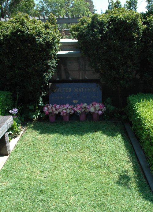 Walter Matthau's plot in the grounds of the exclusive cemetery. Los Angeles (2007)