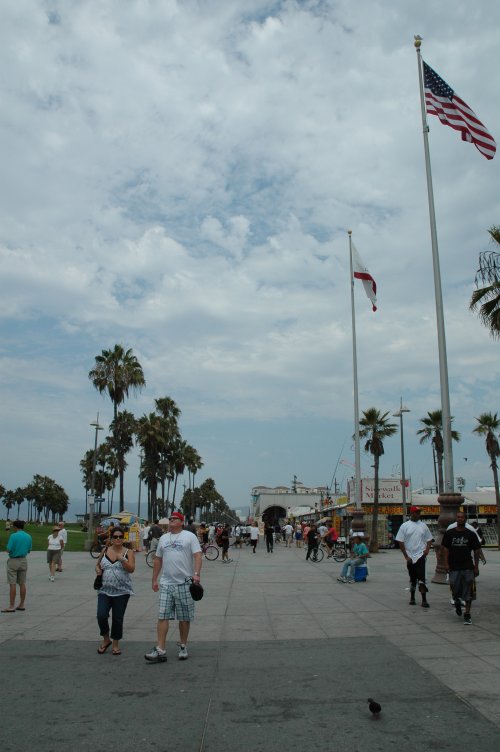 Most people wore shorts and t-shirts on Venice Beach. Los Angeles (2007)