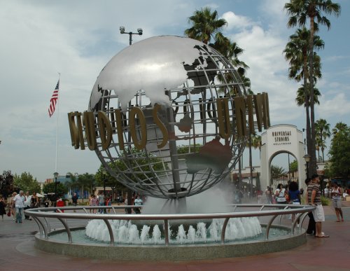 The entrance to Universal Studios amusement park. Los Angeles (2007)